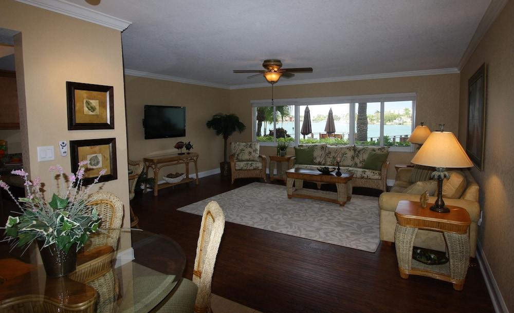 Westwinds Waterfront Resort St. Pete Beach Kültér fotó