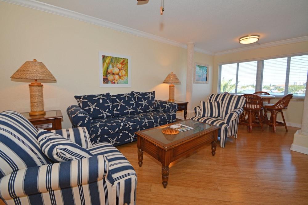 Westwinds Waterfront Resort St. Pete Beach Kültér fotó