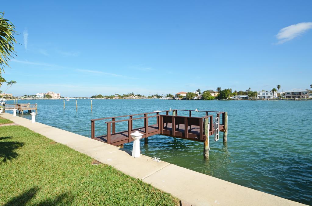 Westwinds Waterfront Resort St. Pete Beach Kültér fotó