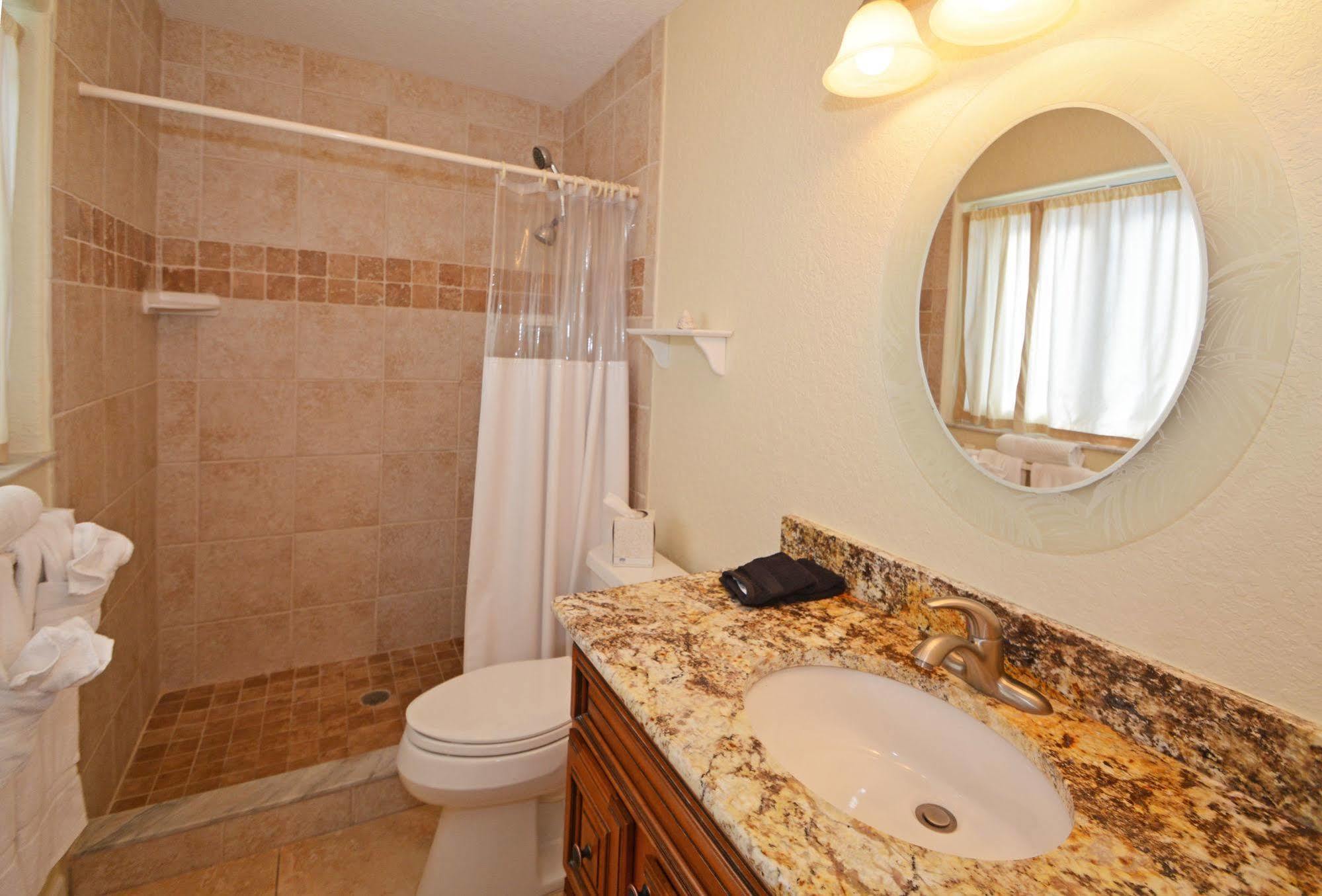 Westwinds Waterfront Resort St. Pete Beach Kültér fotó