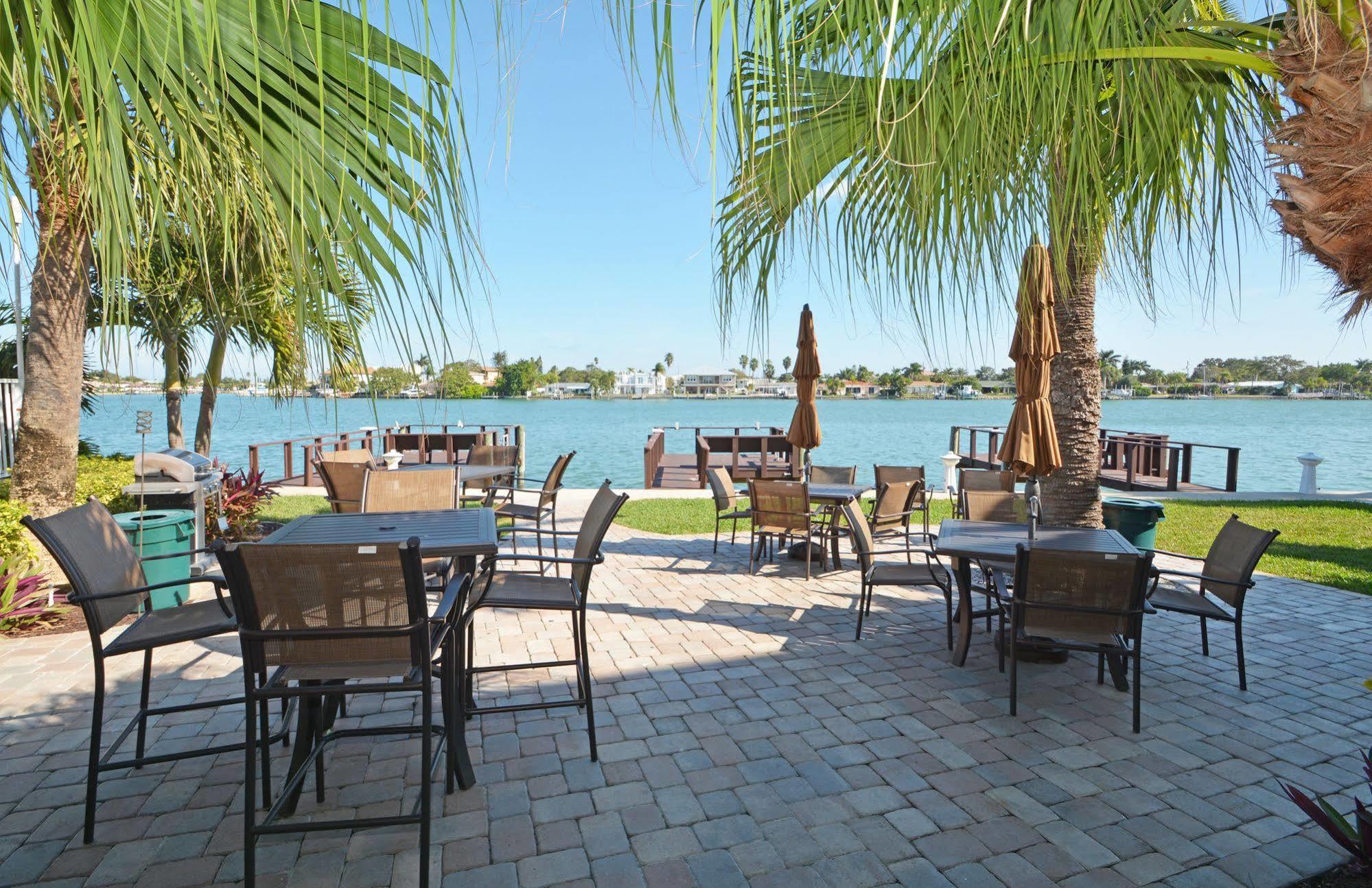 Westwinds Waterfront Resort St. Pete Beach Kültér fotó
